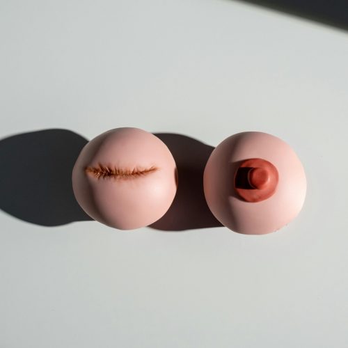 Leitura crítica de estudo científico sobre medicina integrativa e cancro da mama